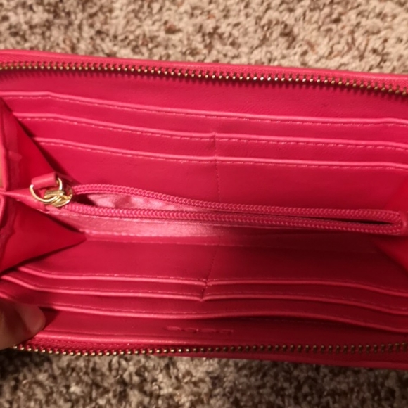 Bebe hot pink 💕 wallet - Picture 4 of 4